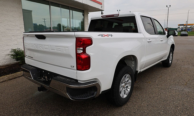 2025 Chevrolet Silve...