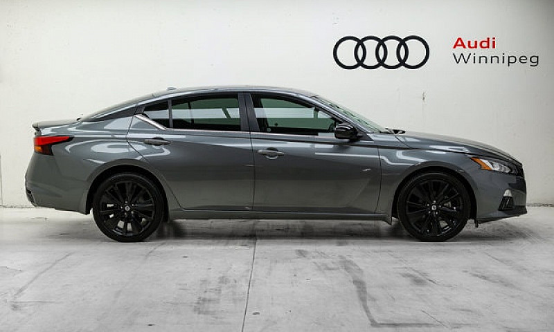 2022 Nissan Altima 2...
