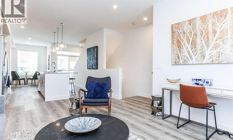 610 Academy Way Unit...