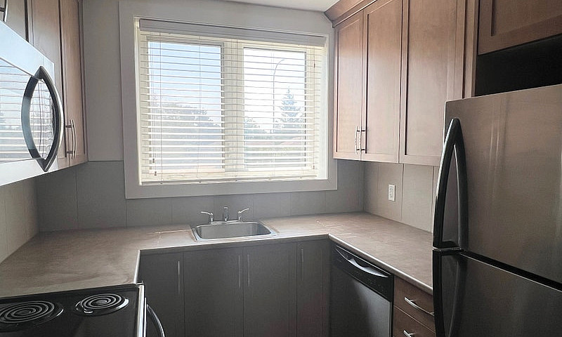 2-Bedroom In Heart O...