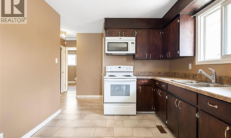 1008 7Th Avenue N Re...