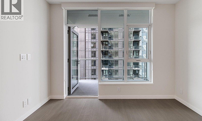 2706 2186 Gilmore Av...