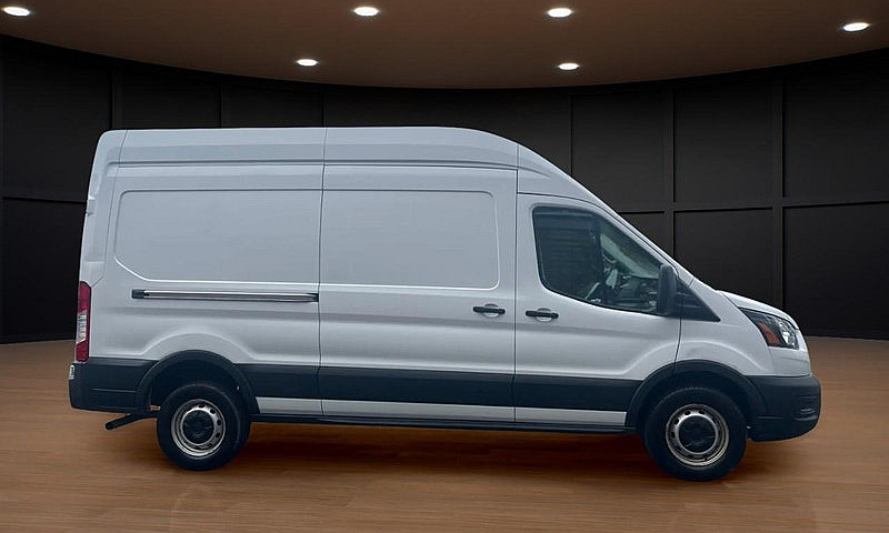 2023 Ford Transit-25...