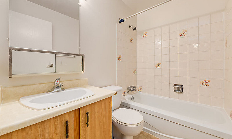 Apartments With In S...