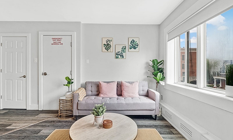 Renovated 1-Bedroom ...