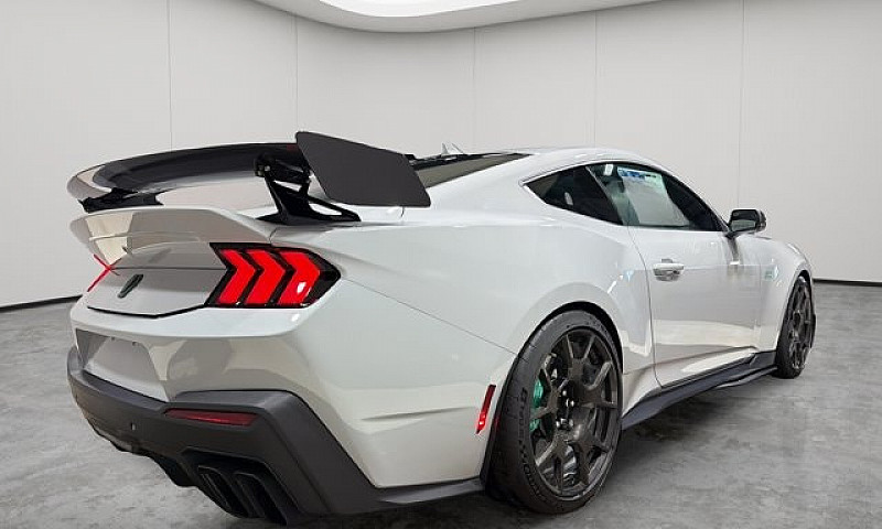 2026 Ford Mustang Da...