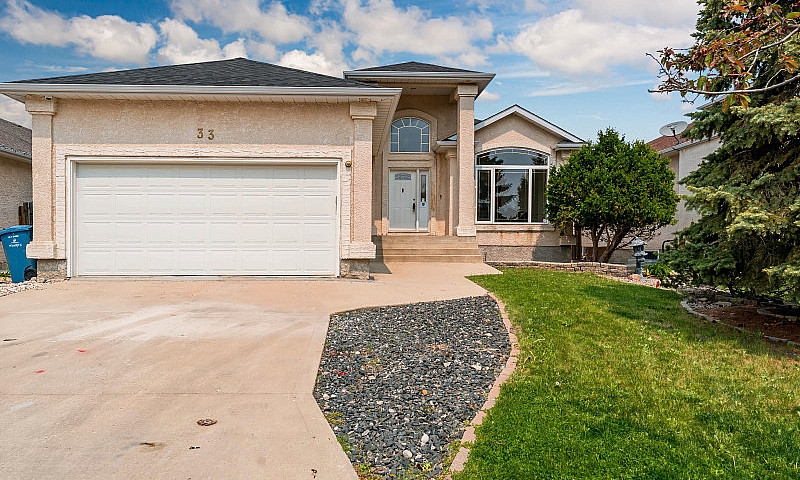 House For Sale 33 Br...
