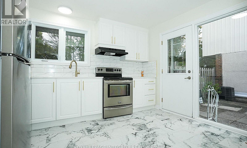 90 - 3270 Southgate ...