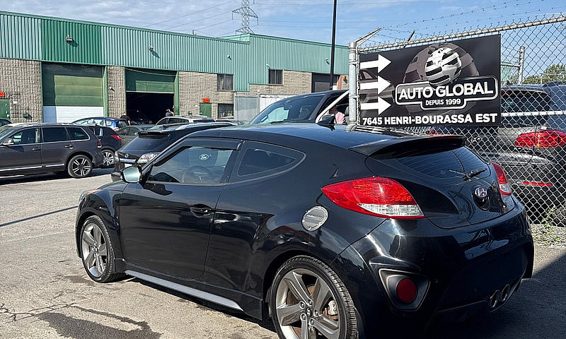 Hyundai Veloster Tur...