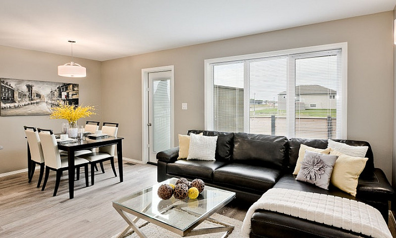 Foxdale Place - 3 Be...
