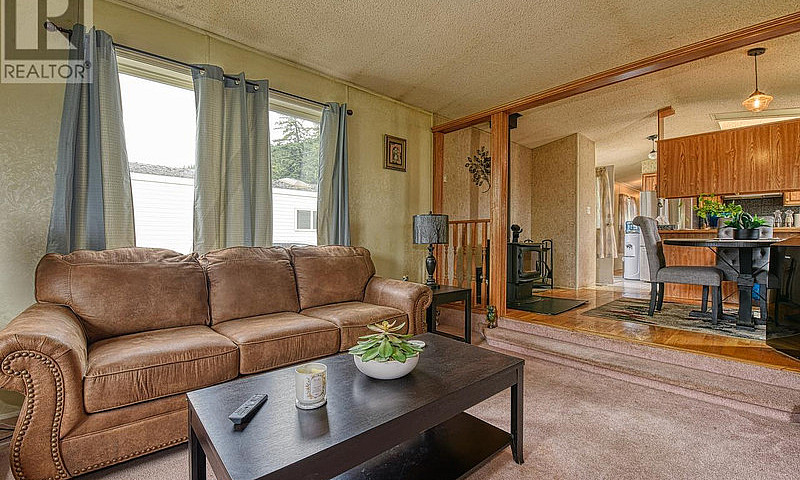 52 560 Soda Creek Ro...