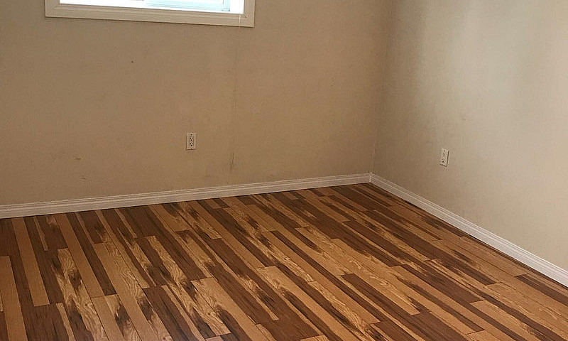 Like New 2 Br In Mar...
