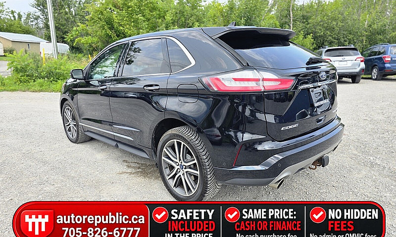 2019 Ford Edge Titan...