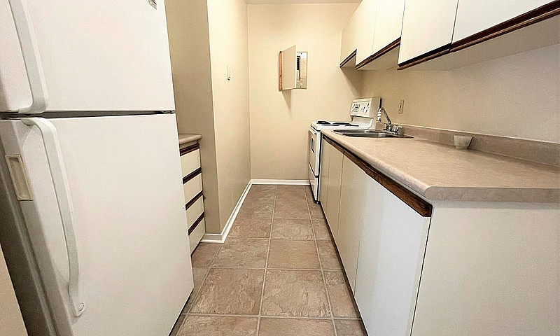 Lovely 2 Bedroom Apa...