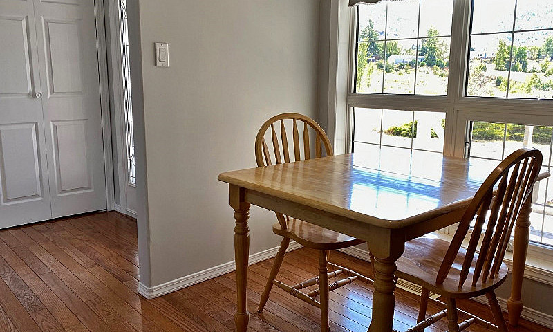 Move In Ready! 3 Bdr...