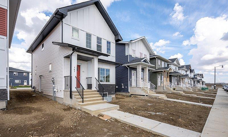 Bright & Spacious Ne...