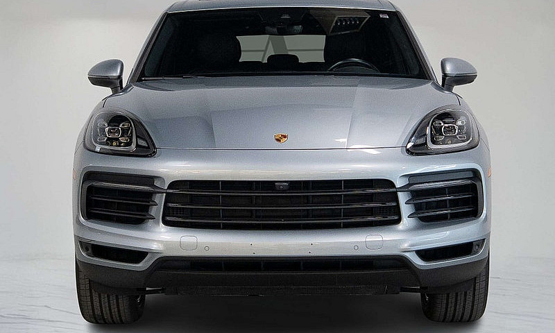 2021 Porsche Cayenne...