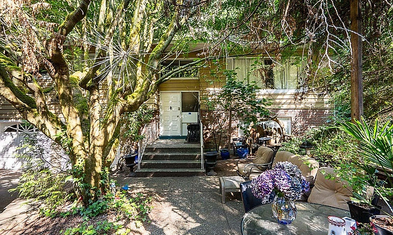 3530 142A Street Sur...
