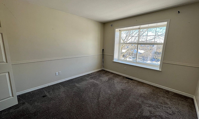 3 Bedroom Upper In M...