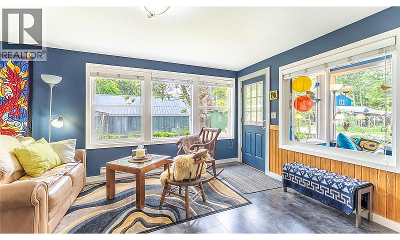 1506 Campbell Avenue...