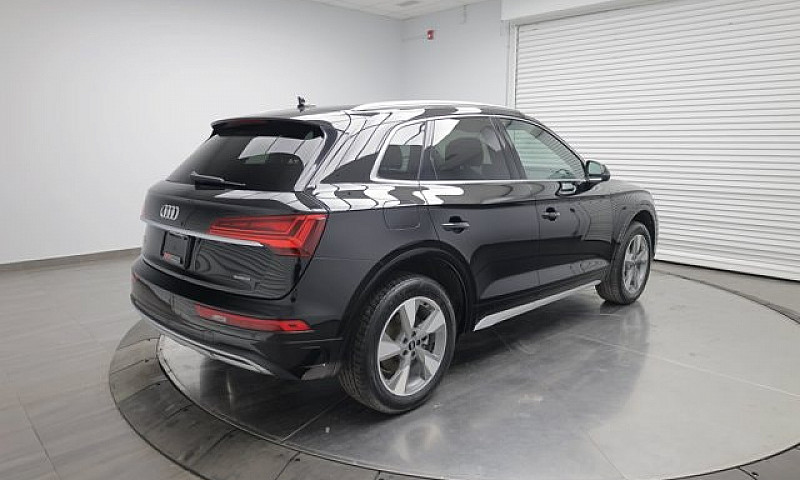 2024 Audi Q5 Komfort...