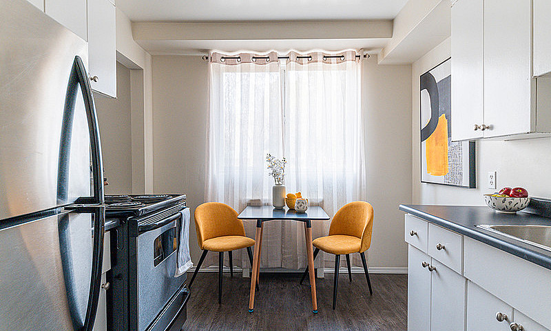 Apartment For Rent: ...