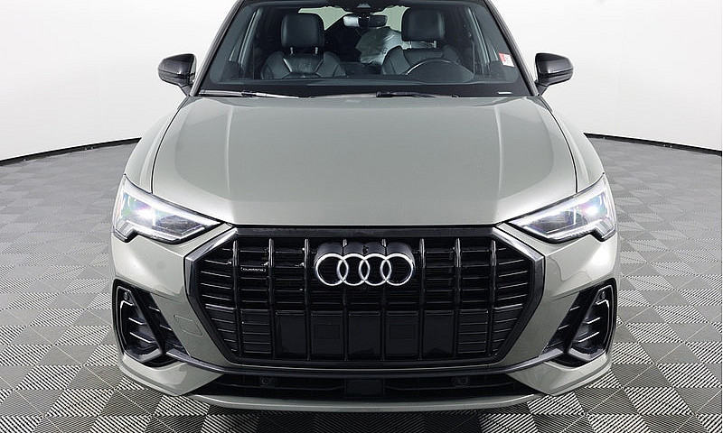 2023 Audi Q3 Technik...