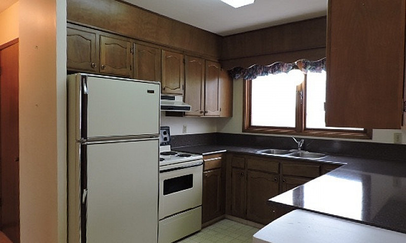 Acreage Just North O...