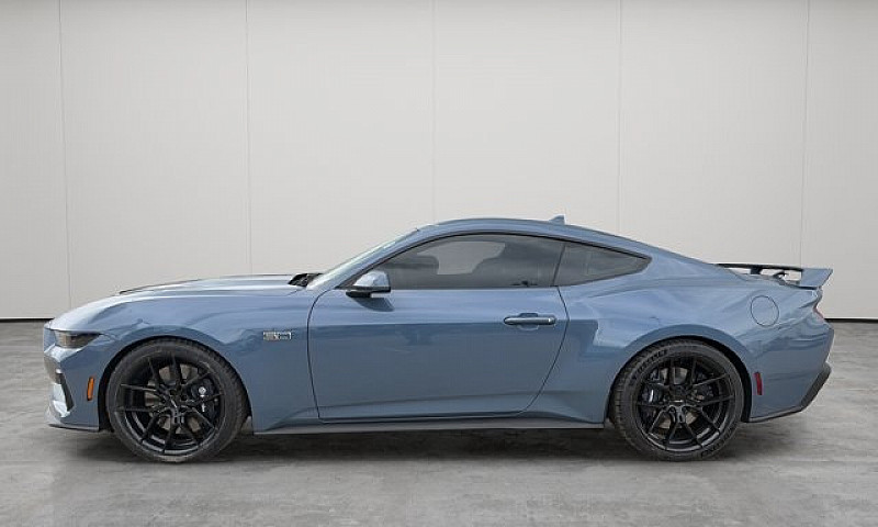 2026 Ford Mustang Gt...