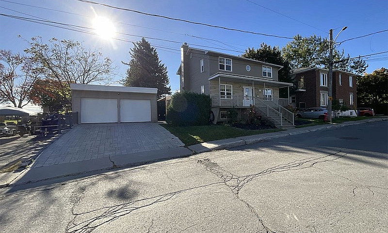 $639,900 - 2 Storey ...