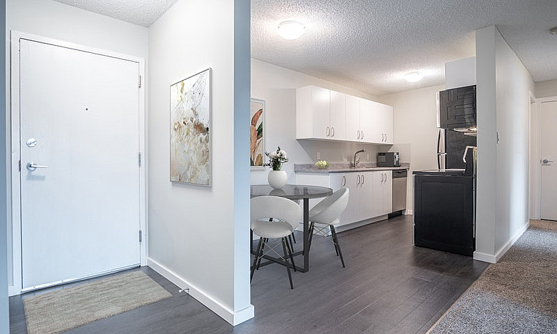Bond - 2 Bedroom, 1 ...
