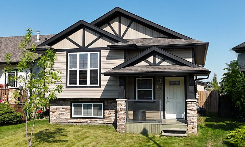 Sylvan Lake Home Wit...
