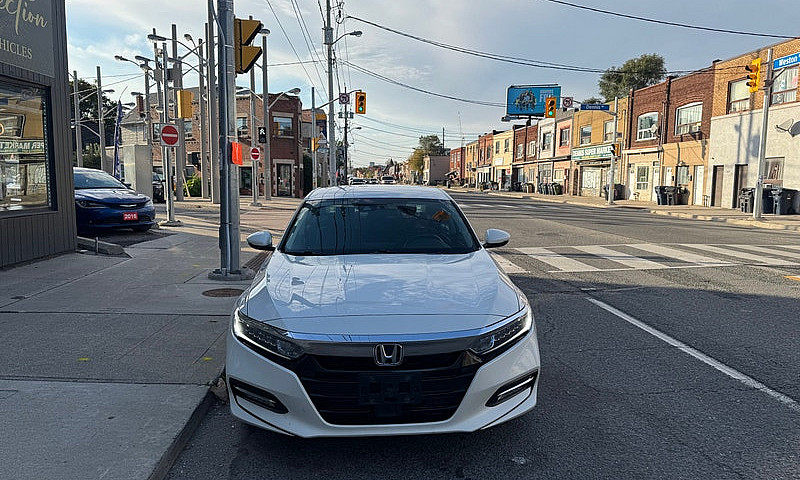 2018 Honda Accord !!...