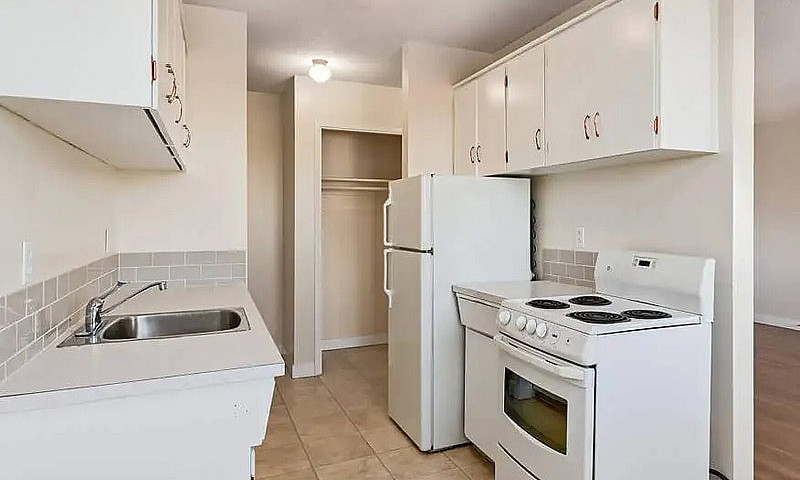 Modern Apartments Wi...