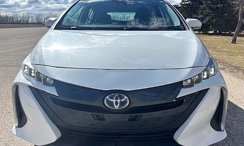 2020 Toyota Prius Pr...