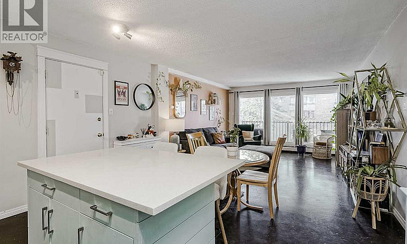 301, 126 24 Avenue S...