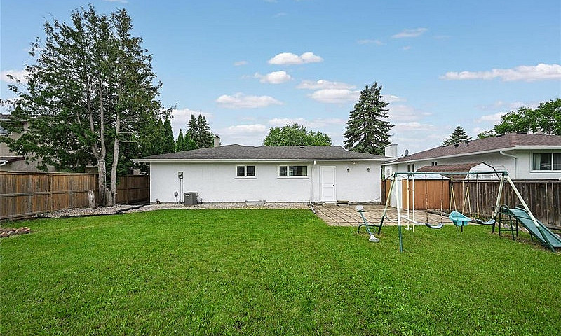 88 Wadham Bay Winnip...