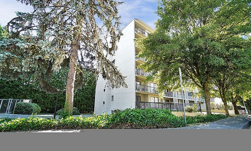 Sydney Place Apartme...
