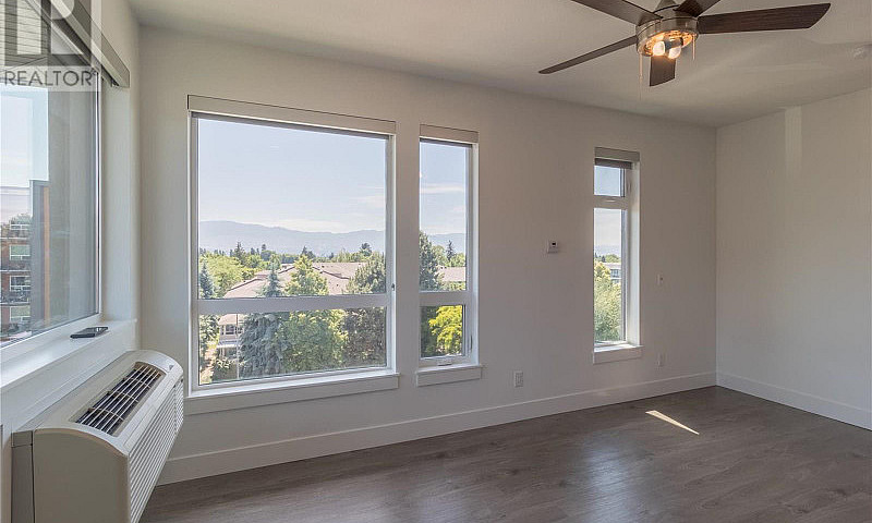 925 Leon Avenue Unit...