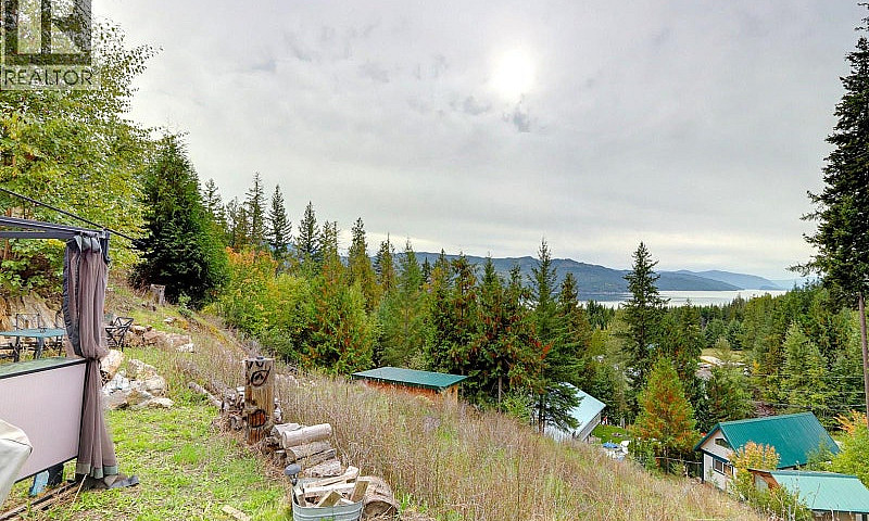 Pine Avenue Lot# 80 ...