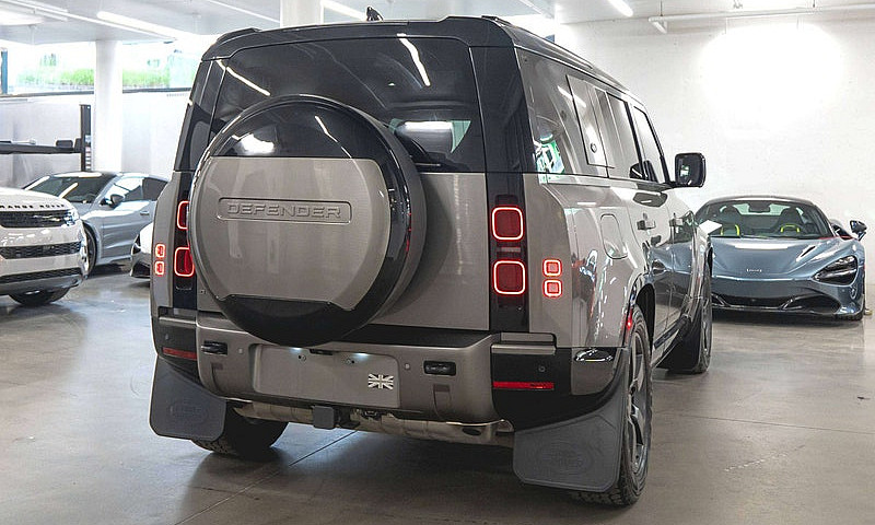 2024 Land Rover Defe...