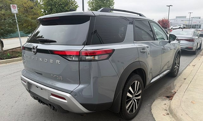 2025 Nissan Pathfind...