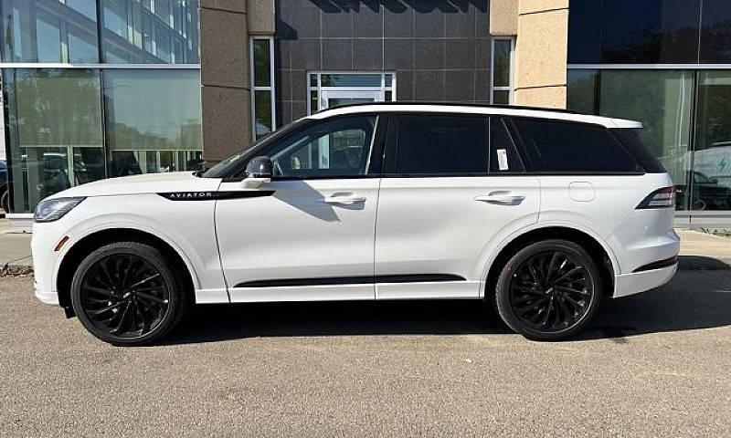2027 Lincoln Aviator...