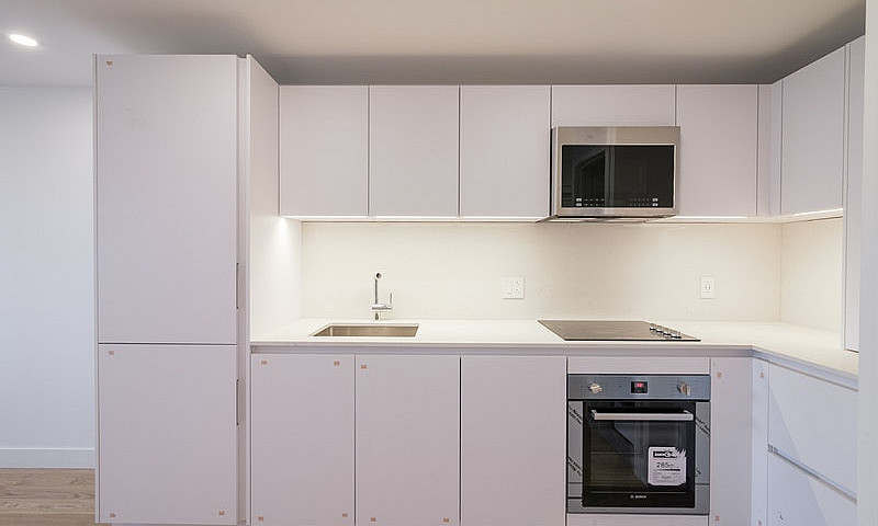 Modern One Bedroom A...