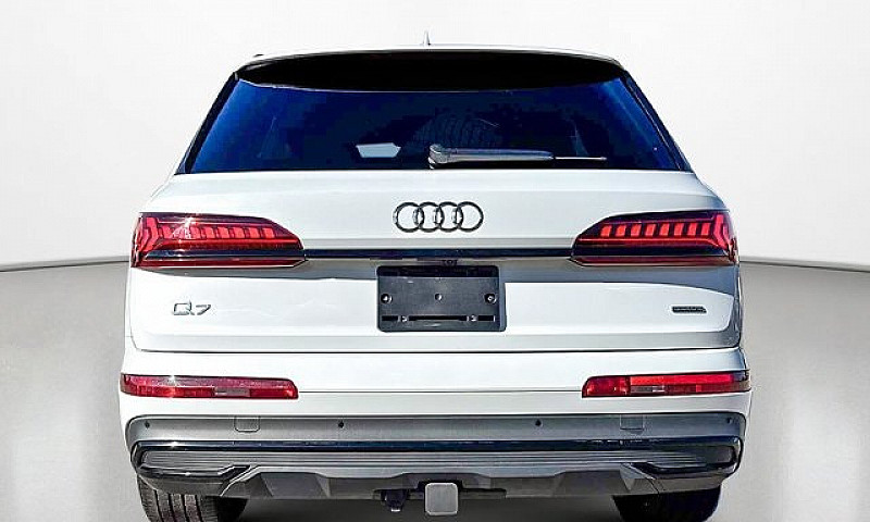 2023 Audi Q7 Komfort...