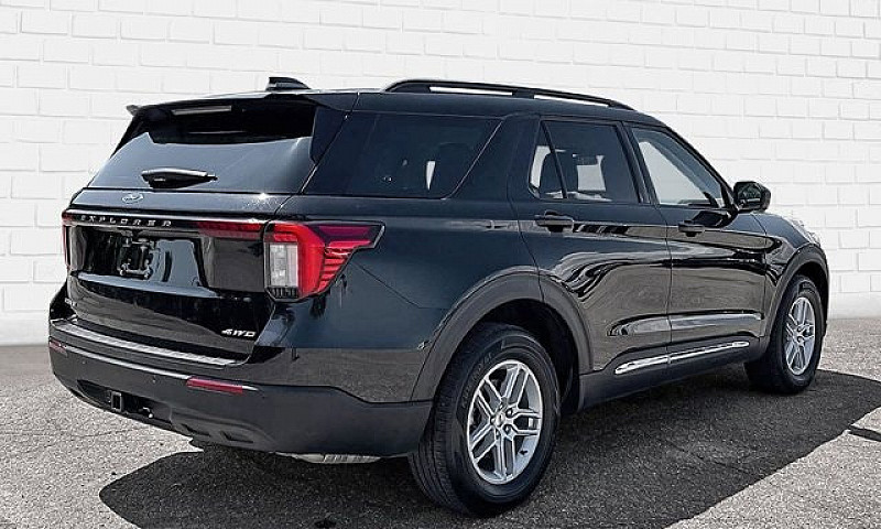 2025 Ford Explorer A...