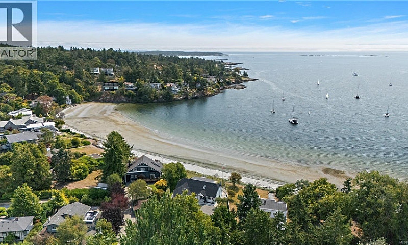 3934 Telegraph Bay R...