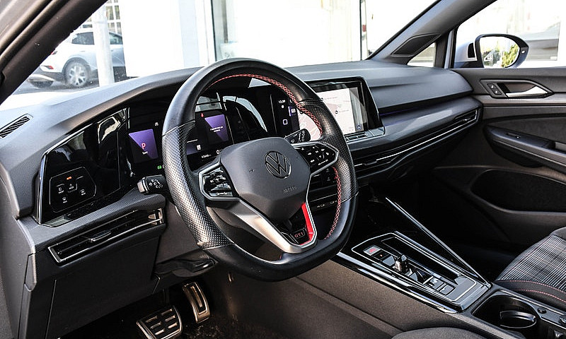 2024 Volkswagen Golf...