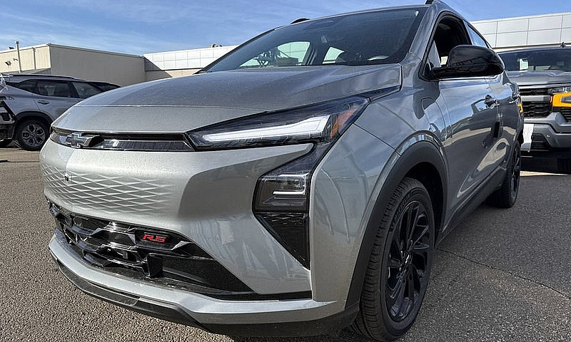2027 Chevrolet Bolt ...