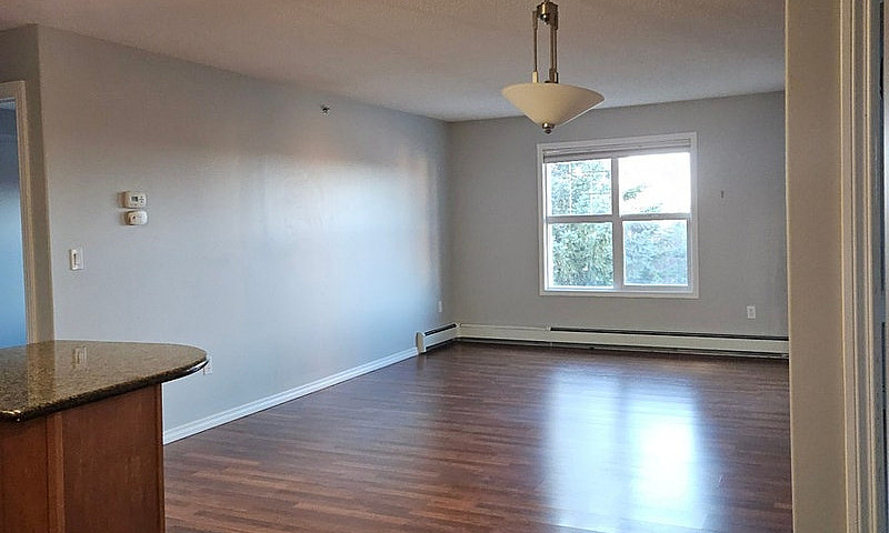 2 Bed + 1 Bathroom -...
